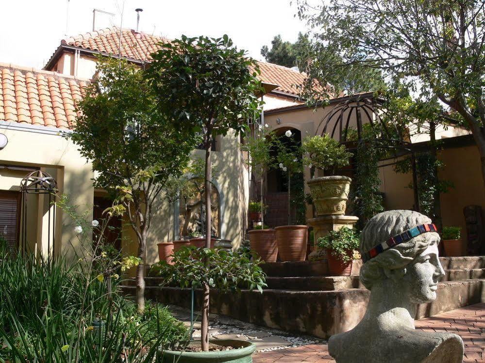 Bohemian Guesthouse - بريتوريا المظهر الخارجي الصورة